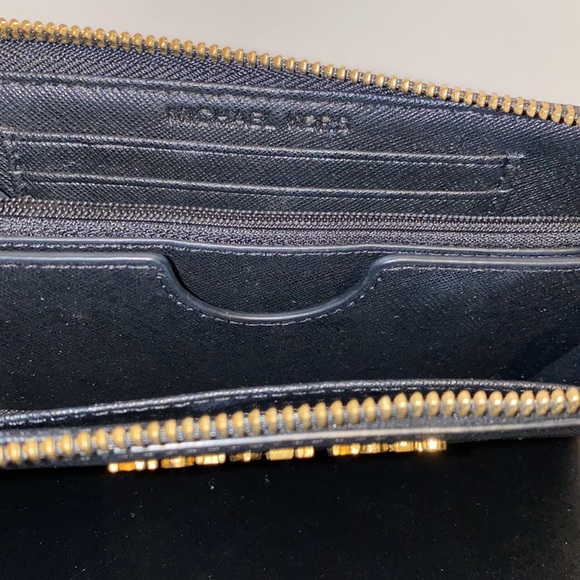 Michael Kors Wristlet - Picture 3 of 4